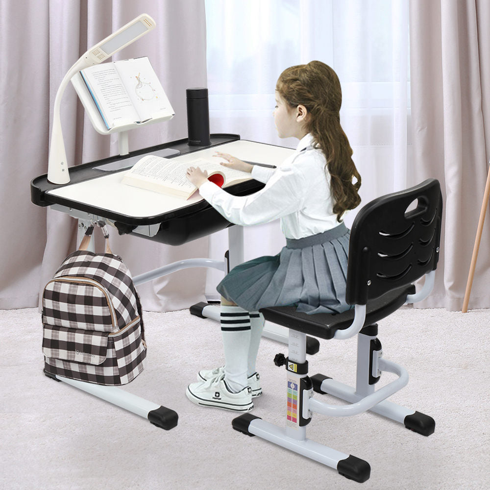 Kids Desks & Chairs