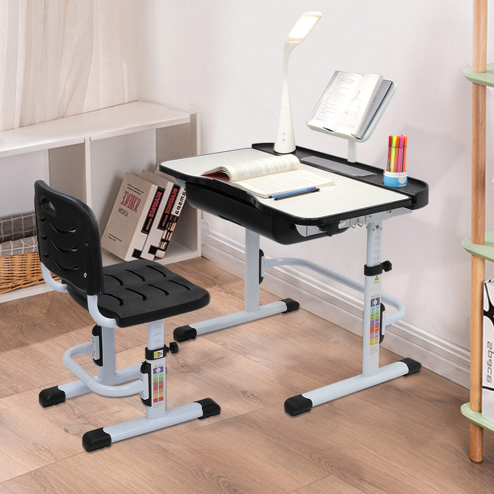 Kids Desks & Chairs
